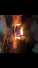 Carro fica em chamas no Setor Habitacional Sol Nascente