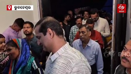 ପରଦାରେ 'ନନ୍ଦ ମାଷ୍ଟରଙ୍କ ଚାଟଶାଳୀ'; ଫିଲ୍ମ ଦେଖି ଭାବବିହ୍ୱଳ ଦର୍ଶକ, 'ସେ ମୋ ପାଇଁ ଭଗବାନ' କହିଲେ ନାତି