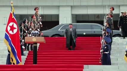 Kim Jong Un recibe a soldados norcoreanos que regresan tras combatir junto a Rusia