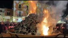 La tradizione del "Jò a Jò" a Corato: il grande falò per Santa Lucia