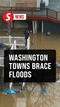 Flood-stricken towns in Washington state brace for potential levee failures