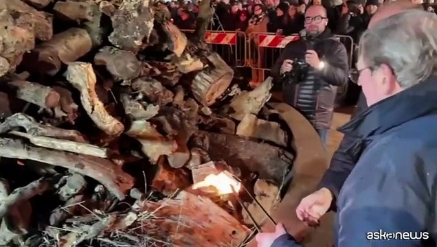 La tradizione del Jò a Jò a Corato: il grande falò per Santa Lucia