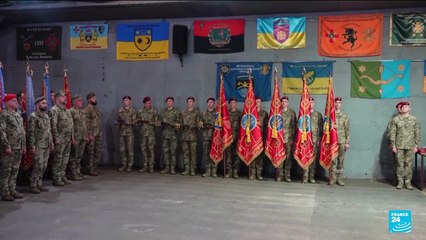 Zelensky visits troops as Ukraine claims gained ground near key city