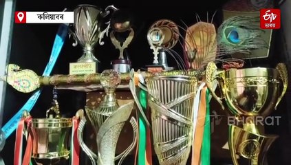 পিতৃয়ে কৰিছিল জুবিনৰ সৈতে কাম, পুত্ৰই সেইগৰাকী শিল্পীৰে গীত গাই পালে শ্ৰেষ্ঠ গায়কৰ সন্মান