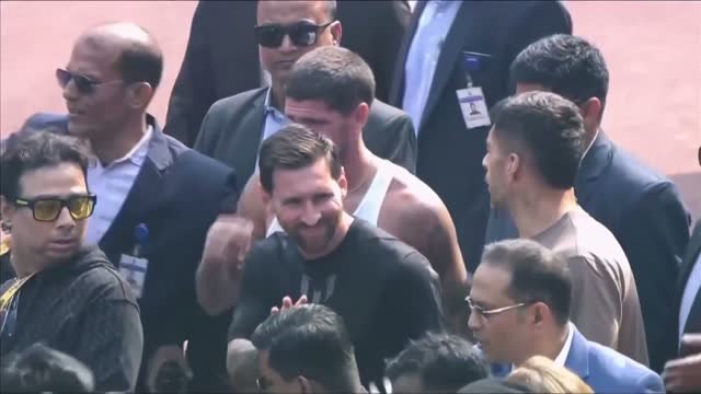 Fan unrest as Lionel Messi visits India