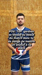 Un arrière devient gardien et fait 13 parades en 45min !! #handball