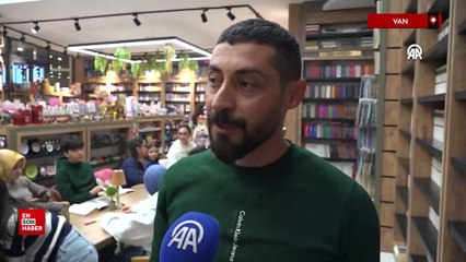 Van'da kitap tahlili ile öğrencilere okuma alışkanlığı kazandırıyor