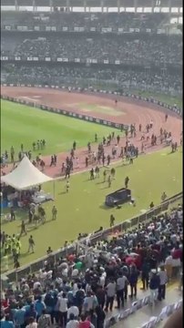 Asaltan el estadio Salt Lake tras la cortísima visita de Messi a Calcuta: caos, vandalismo y ruinas