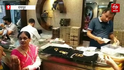 आसमान छू रहे चांदी के दाम, एक्सपर्ट ने बताया कीमत बढ़ने की वजह