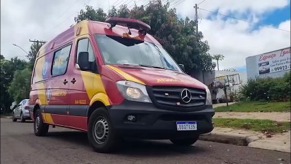 Mulher quebra o punho ao cair em salão de eventos no bairro Alto Alegre, em Cascavel