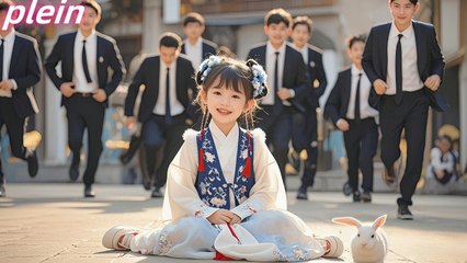 Pauvre orpheline adoptée par le PDG stérile,devenue la seule princesse du foyer,gâtée!Destin changé！