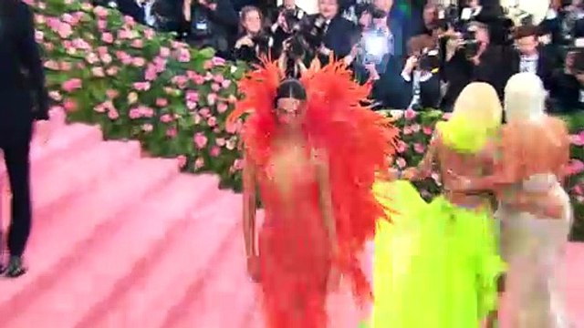 Kim Kardashian Dissed Over Kylie Jenner Birthday Shower Post