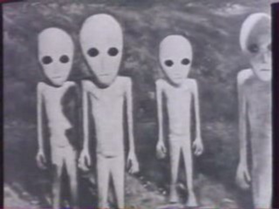 Visiteurs Extraterrestres -  2 de 4