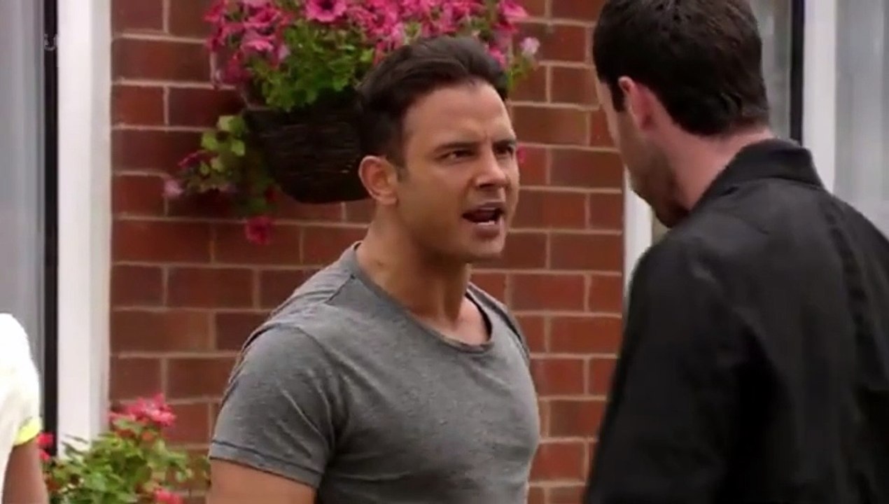 Corrie Callum Logan Grabs David/Callum Has Jason Grimshaw Beaten up 19 & 20th August 2015