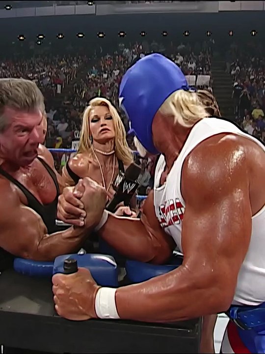 When Sable helped Mr McMahon beat Hulk Hogan on WWE Smackdown in 2003#wwe #wrestling #womenswres