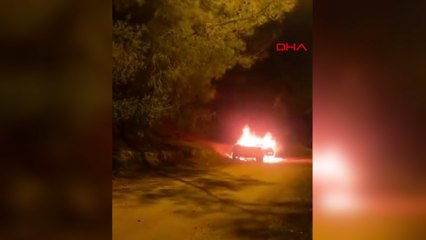 Adana'da park halindeki otomobilde patlama sonrası yangın; 1 ölü