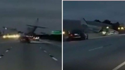 Aereo precipita su un auto in corsa: atterraggio d'emergenza in autostrada