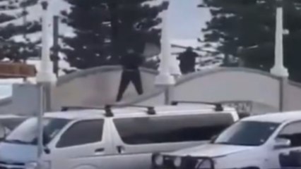 ऑस्ट्रेलिया के सिडनी बीच पर अंधाधुंध गोलीबारी, कईं लोगों की मौत