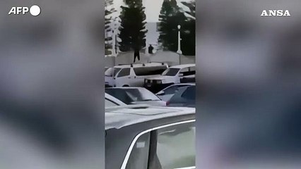 Australia, Sparatoria a Bondi Beach: le immagini