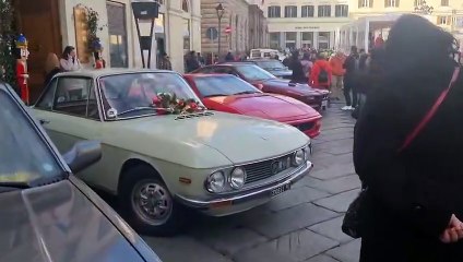 Le auto d'epoca in mostra a Sassari