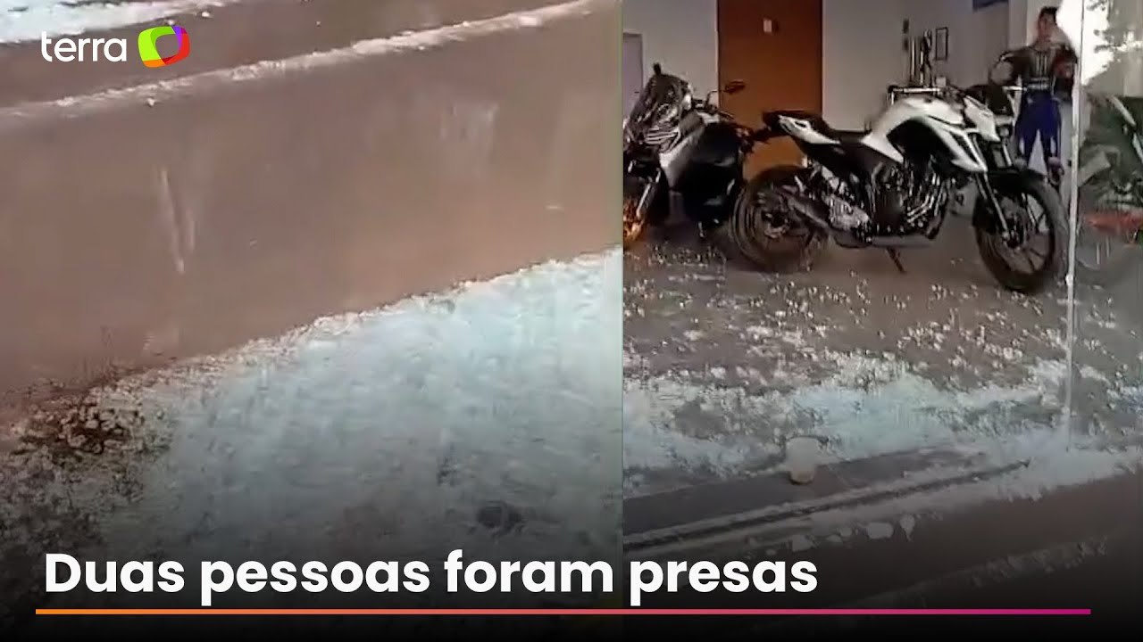Grupo quebra vidraça de loja e furta três motocicletas em menos de dois minutos em SP