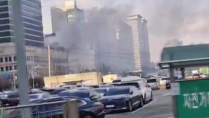 40층짜리 주상복합건물에서 불...대피 소동 빚어져 / YTN