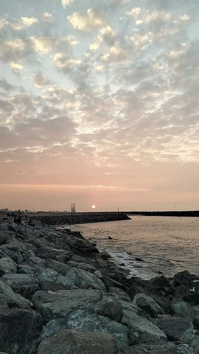 Rainy and beautiful day 🌞 in Dubai (UAE)