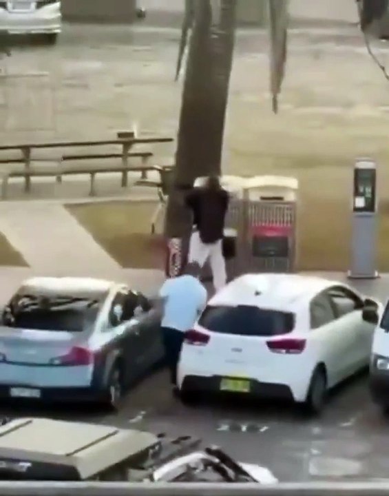 Homem desarmou atirador em ataque em praia da Austrália