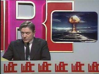 Whoops Apocalypse - 106 [couchtripper][U]