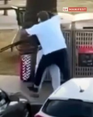 🚨 Sydney – Bondi Beach | Un père de famille de 43 ans, identifié par des médias anglophones comme Ahmed al Ahmed, a désarmé un terroriste en pleine attaque à Bondi Beach 🇦🇺. Grièvement blessé au bras et à l’épaule, il a été opéré en urgence.