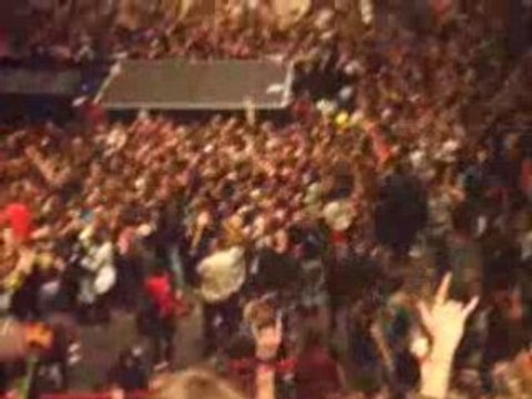 Tokio Hotel Bercy 09.03.08 - L'avant concert