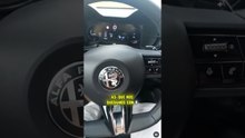 ¿Adivináis cuántos logotipos de Alfa Romeo hay en el interior?