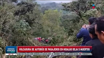 Volcadura de autobús de pasajeros deja a cinco personas sin vida