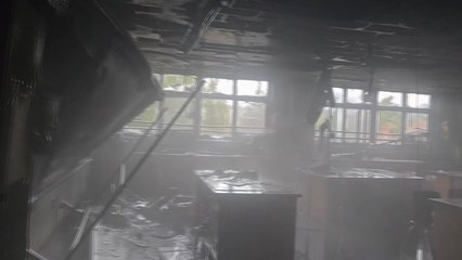 초등학교 과학실에서 불...300여 명 대피 / YTN