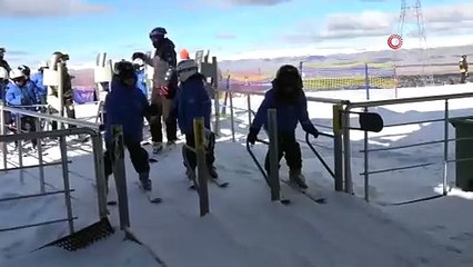 Palandöken’de yapay karla kayak keyfi