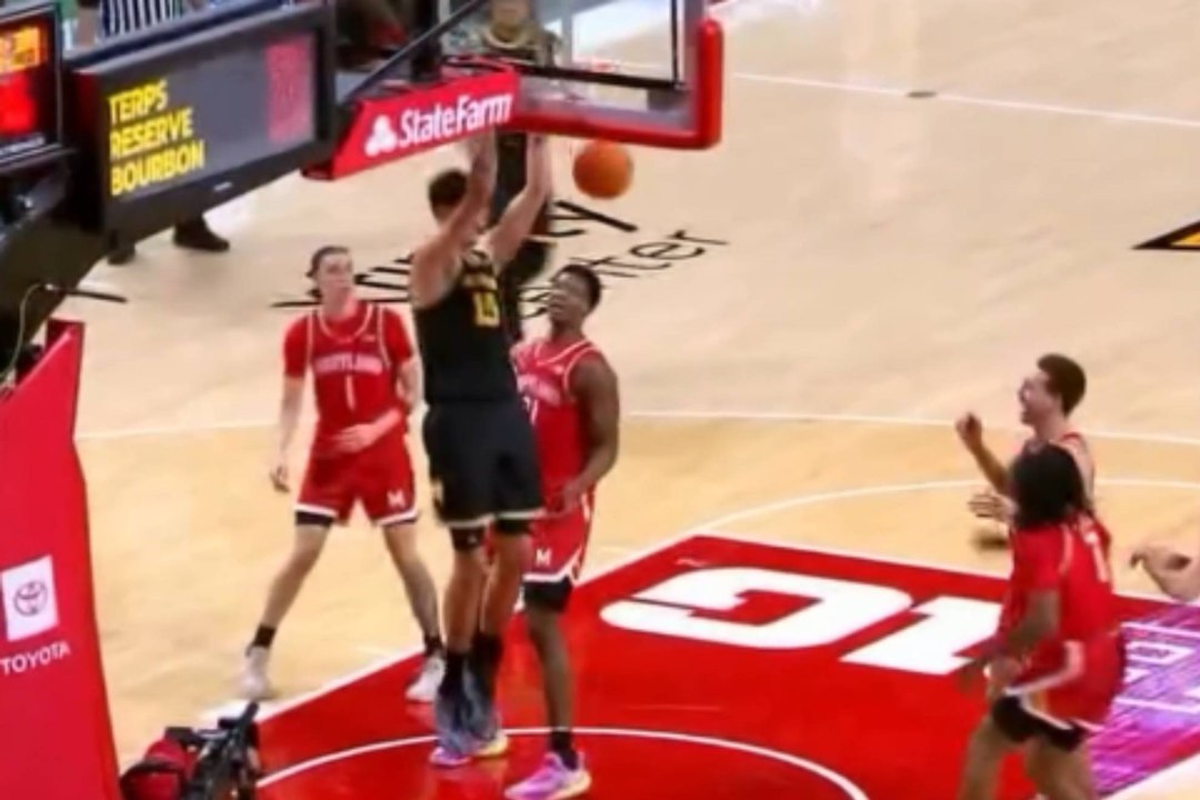 Aday Mara metió 18 puntos para el 10 de 10 de Michigan en la NCAA