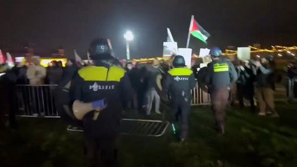 Hanoukka : Des tensions ont éclaté hier soir à Amsterdam en marge d’une célébration de la fête juive organisée dans un lieu culturel emblématique de la capitale néerlandaise