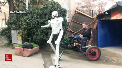 Kastamonu'da hurda malzemelerden robot yaptı