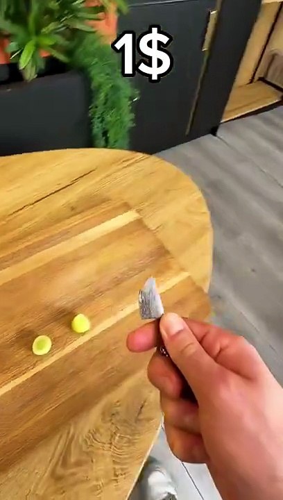 1$ vs 1000$ Knife