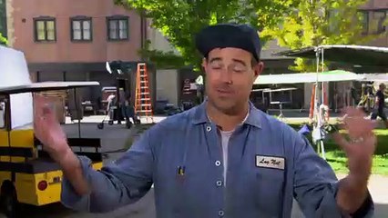 ’The Voice’ Behind-The-Scenes Video: Blake & Adam Nearly Kiss & Miley Kicks Booty