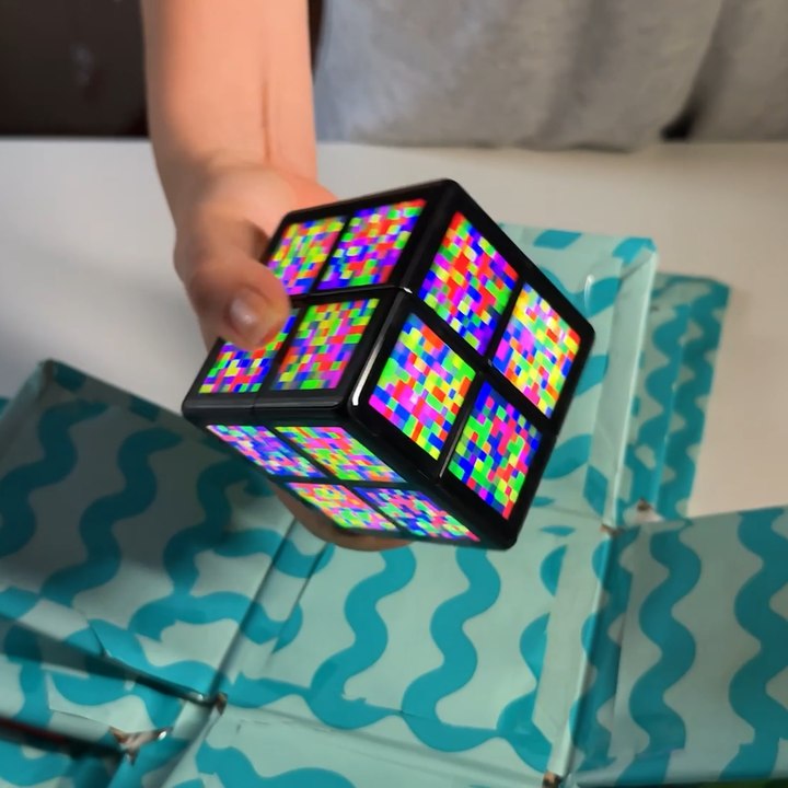 Creative Gift Box with WOWCube Inside 🎁🧊 #wowcube