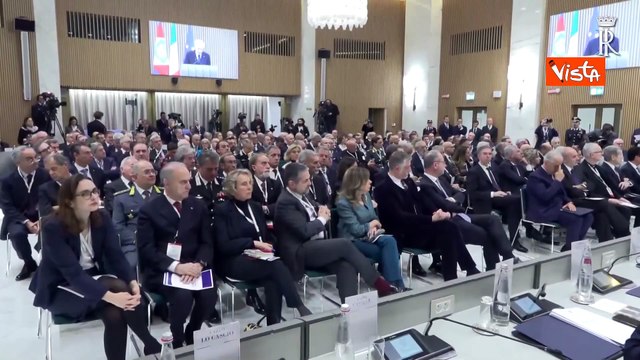 Mattarella: Nell'epoca delle poli-crisi indispensabile una poli-diplomazia