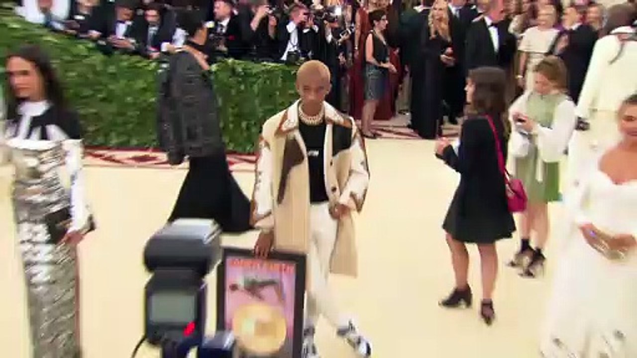 Justin Bieber Reacts To Jaden Smith Selfie Going Viral