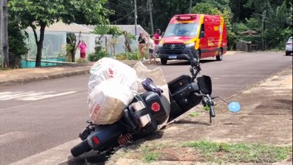 Com moto elétrica, homem fica ferido em acidente no Nova Cidade