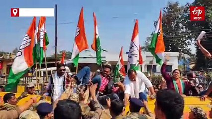 कांग्रेस ने किया सुकमा नगर पालिका परिषद पर प्रदर्शन, जिला प्रशासन को सौंपा डिप्टी सीएम के नाम ज्ञापन