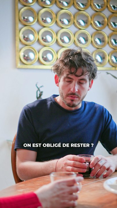 J'espère que vous avez pas des amis comme ça 😂  #humour #sketch #couple  #drôle