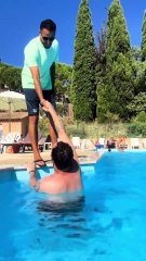 Christmas is approaching and swimming pools are becoming a distant memory... I don't know about you, but I miss them! 🤿🏊