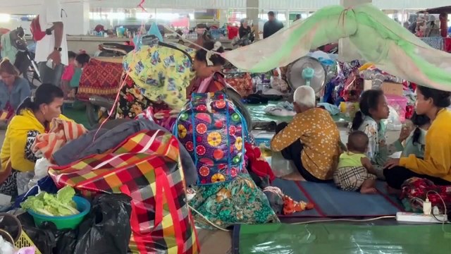 Plus de 300 000 déplacés au Cambodge, près de la frontière thaïlandaise