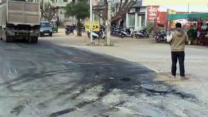 सडक़ के ऊपर सडक़ बना दी, नियमों को कुचलकर उड़ाया सरकारी धन