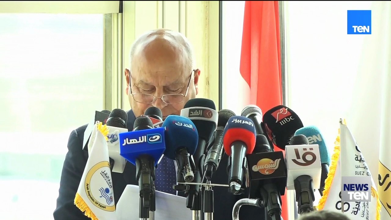 الفريق كامل الوزير يتسلّم شهادة جينيس لميناء السخنة كأعمق حوض ميناء من صنع الإنسان